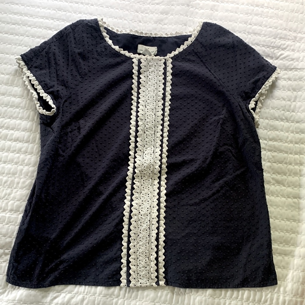 Vineyard vines top
